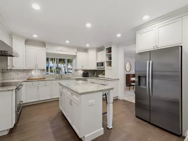 3-bedroom home for sale in Coral Gables - 1510 Ferdinand St - MondialRealty