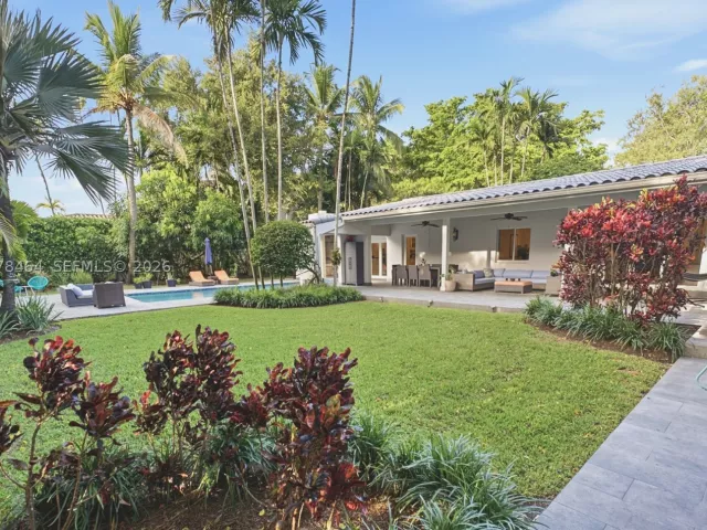 3-bedroom home for sale in Coral Gables - 1510 Ferdinand St - MondialRealty