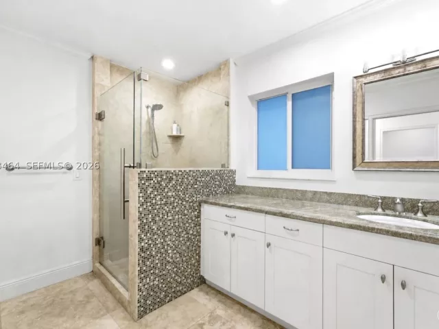 3-bedroom home for sale in Coral Gables - 1510 Ferdinand St - MondialRealty