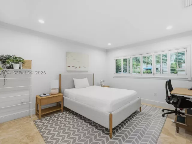 3-bedroom home for sale in Coral Gables - 1510 Ferdinand St - MondialRealty