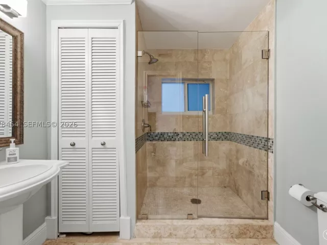 3-bedroom home for sale in Coral Gables - 1510 Ferdinand St - MondialRealty