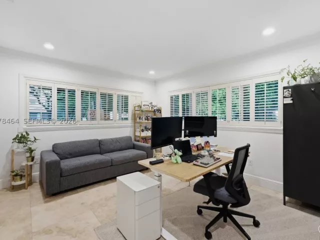 3-bedroom home for sale in Coral Gables - 1510 Ferdinand St - MondialRealty