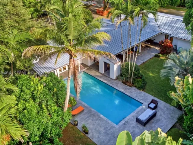 3-bedroom home for sale in Coral Gables - 1510 Ferdinand St - MondialRealty
