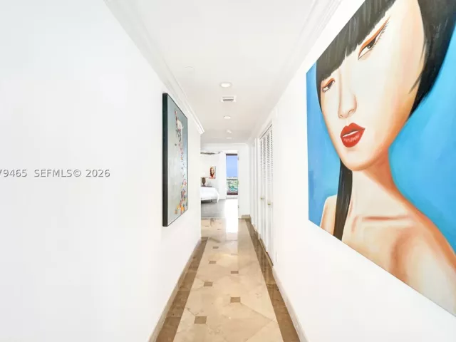 3-bedroom condo for sale in Fort Lauderdale - 2100 N Ocean Blvd 18B - MondialRealty