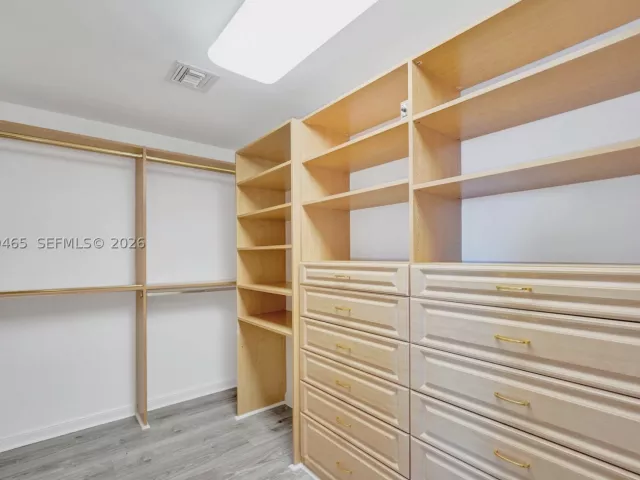 3-bedroom condo for sale in Fort Lauderdale - 2100 N Ocean Blvd 18B - MondialRealty