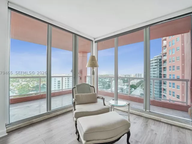 3-bedroom condo for sale in Fort Lauderdale - 2100 N Ocean Blvd 18B - MondialRealty