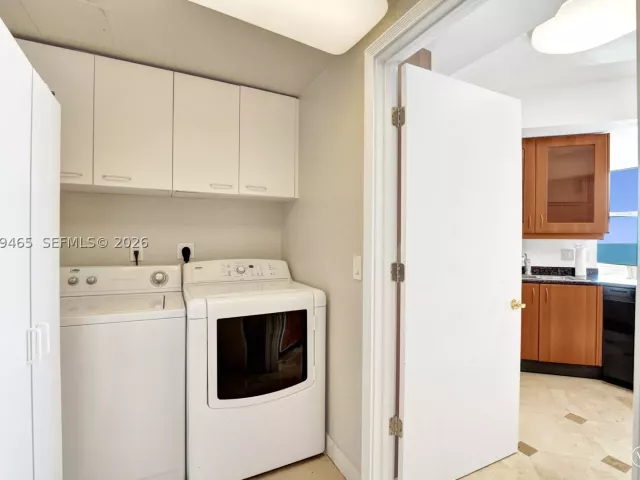3-bedroom condo for sale in Fort Lauderdale - 2100 N Ocean Blvd 18B - MondialRealty