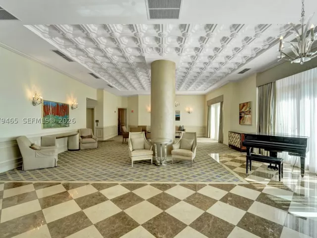 3-bedroom condo for sale in Fort Lauderdale - 2100 N Ocean Blvd 18B - MondialRealty