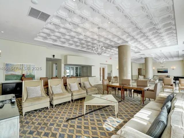 3-bedroom condo for sale in Fort Lauderdale - 2100 N Ocean Blvd 18B - MondialRealty