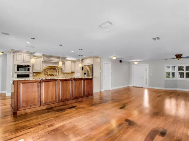 3-bedroom home for rent in Boca Raton - 1008 SW 12TH Avenue - MondialRealty