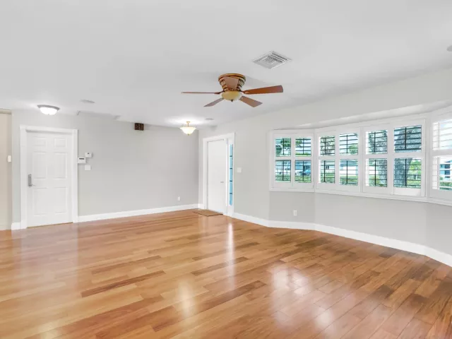 3-bedroom home for rent in Boca Raton - 1008 SW 12TH Avenue - MondialRealty