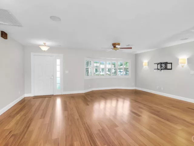 3-bedroom home for rent in Boca Raton - 1008 SW 12TH Avenue - MondialRealty
