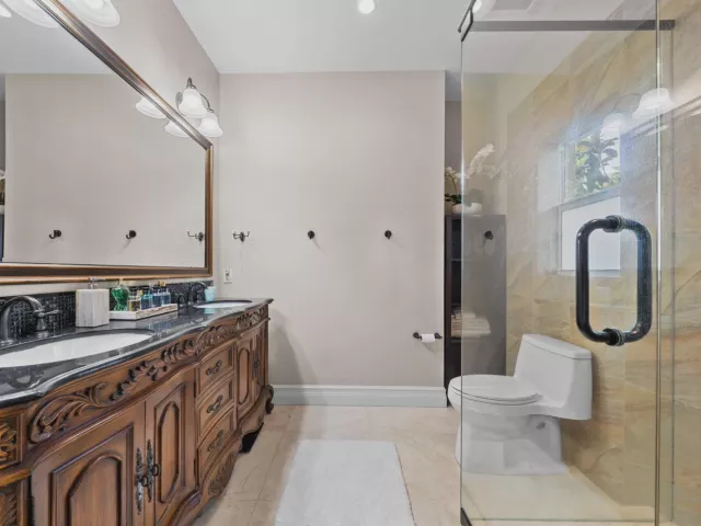 3-bedroom home for sale in Fort Lauderdale - 901 SE 6TH Street - MondialRealty