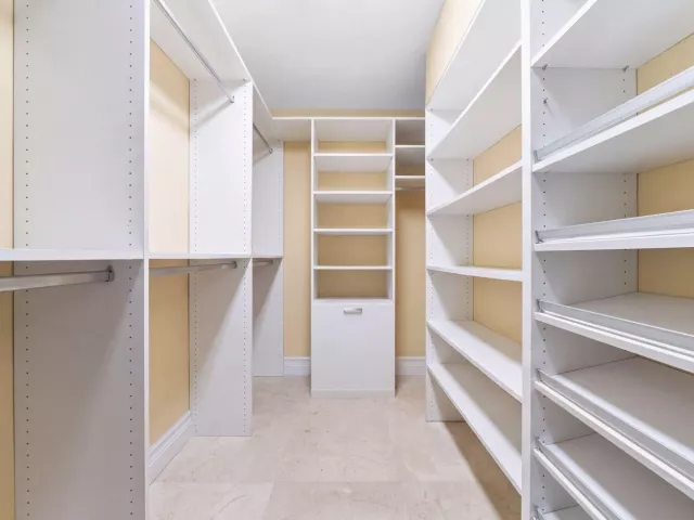 3-bedroom home for sale in Fort Lauderdale - 901 SE 6TH Street - MondialRealty