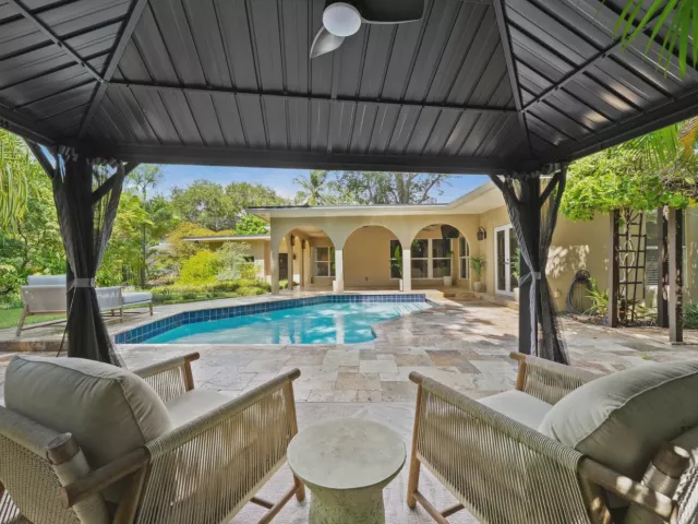 3-bedroom home for sale in Fort Lauderdale - 901 SE 6TH Street - MondialRealty