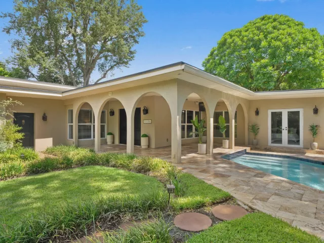 3-bedroom home for sale in Fort Lauderdale - 901 SE 6TH Street - MondialRealty