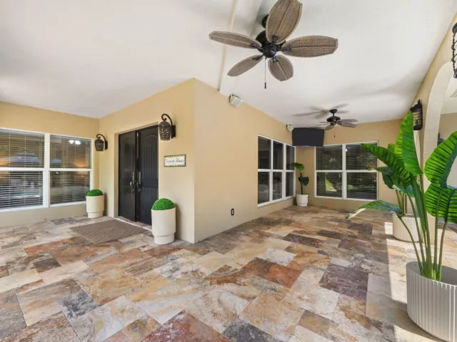3-bedroom home for sale in Fort Lauderdale - 901 SE 6TH Street - MondialRealty
