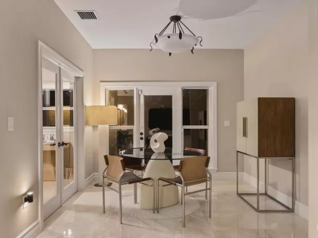 3-bedroom home for sale in Fort Lauderdale - 901 SE 6TH Street - MondialRealty