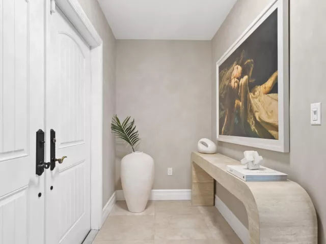 3-bedroom home for sale in Fort Lauderdale - 901 SE 6TH Street - MondialRealty