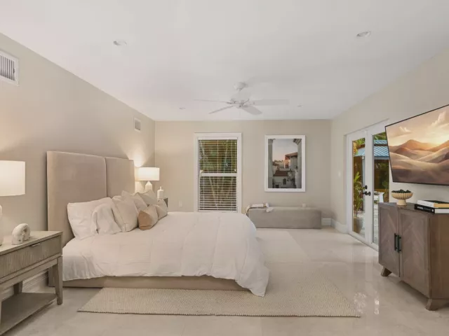3-bedroom home for sale in Fort Lauderdale - 901 SE 6TH Street - MondialRealty