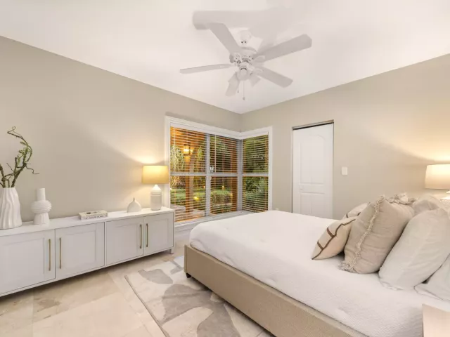 3-bedroom home for sale in Fort Lauderdale - 901 SE 6TH Street - MondialRealty