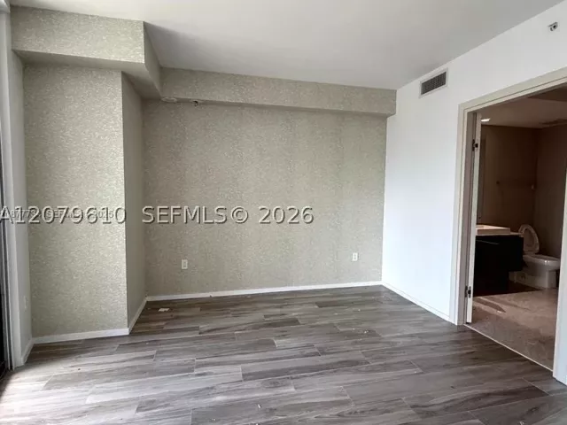 3-bedroom condo for sale in Miami - 801 S Miami Ave 1804 - MondialRealty