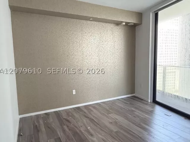 3-bedroom condo for sale in Miami - 801 S Miami Ave 1804 - MondialRealty