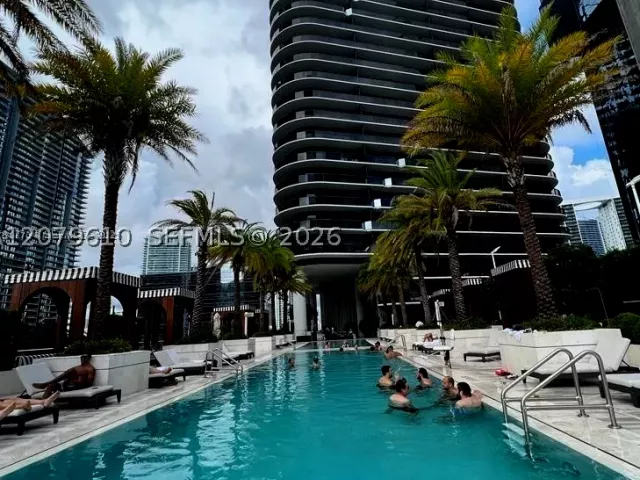 3-bedroom condo for sale in Miami - 801 S Miami Ave 1804 - MondialRealty