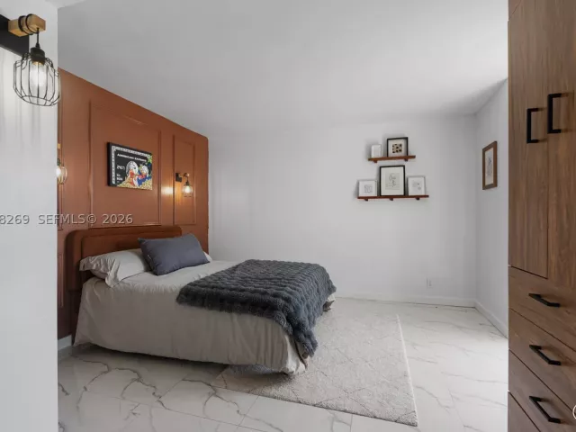 3-bedroom condo for rent in Aventura - 1000 W Island Blvd 2803 - MondialRealty