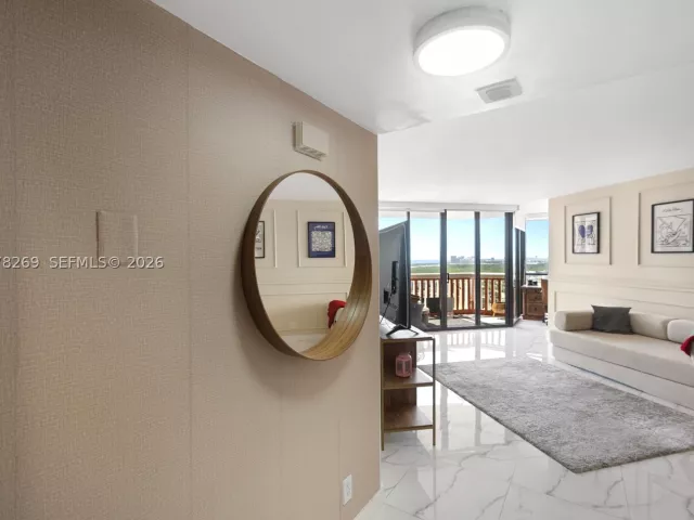 3-bedroom condo for rent in Aventura - 1000 W Island Blvd 2803 - MondialRealty