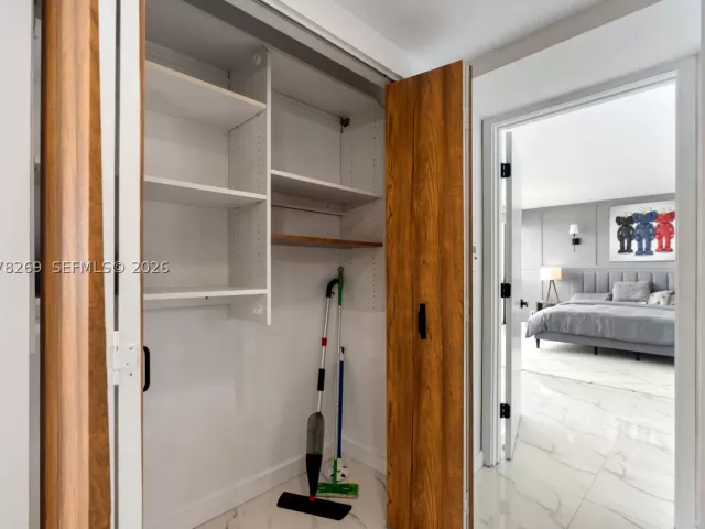 3-bedroom condo for rent in Aventura - 1000 W Island Blvd 2803 - MondialRealty