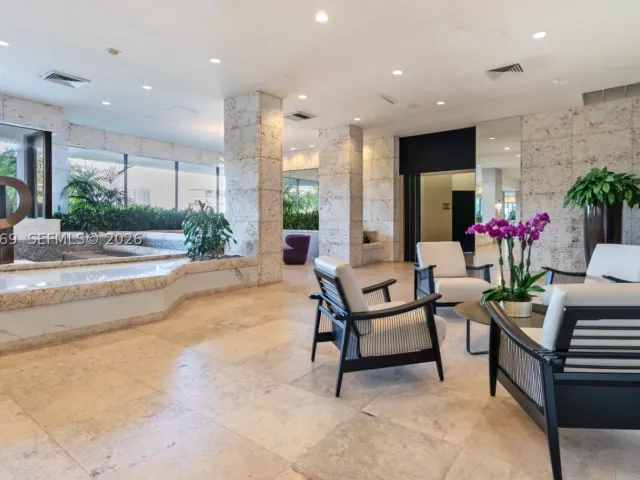 3-bedroom condo for rent in Aventura - 1000 W Island Blvd 2803 - MondialRealty