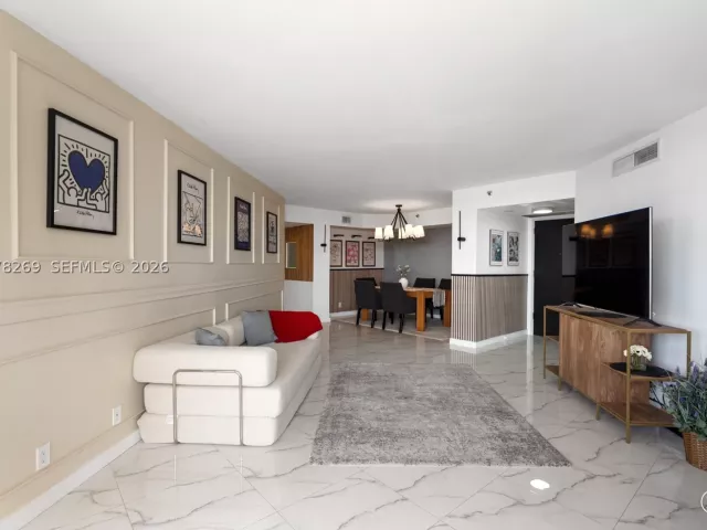 3-bedroom condo for rent in Aventura - 1000 W Island Blvd 2803 - MondialRealty
