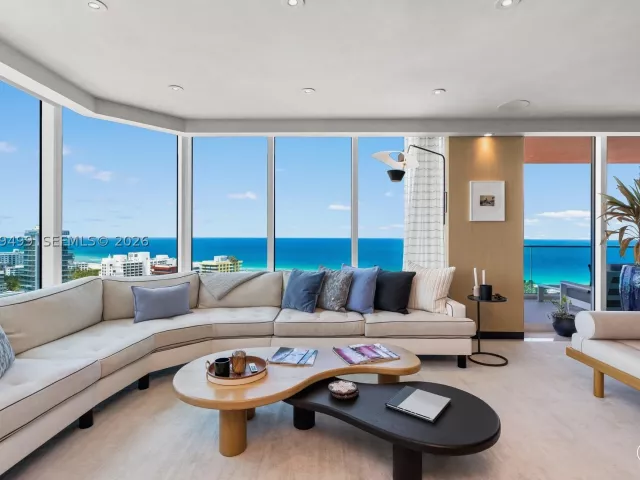 3-bedroom condo for sale in Miami Beach - 300 S Pointe Dr 2005 - MondialRealty