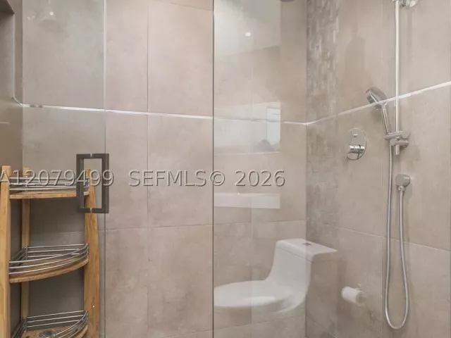3-bedroom condo for sale in Miami Beach - 300 S Pointe Dr 2005 - MondialRealty