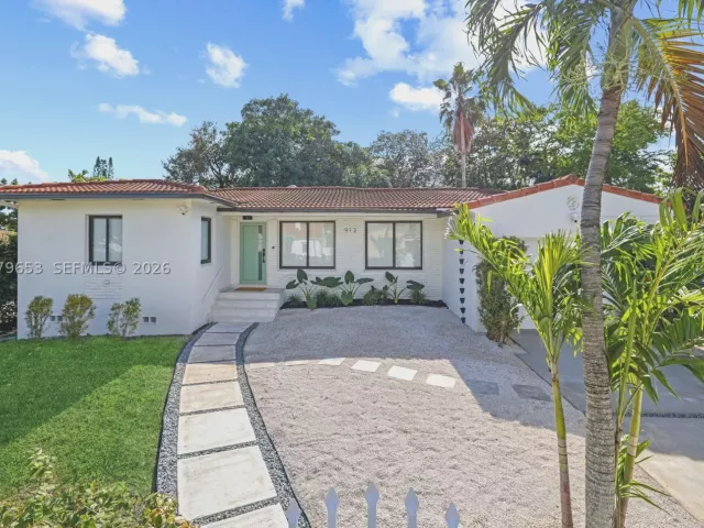 3-bedroom home for rent in Miami - 912 NE 82nd St - MondialRealty
