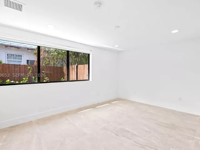 3-bedroom home for rent in Miami - 912 NE 82nd St - MondialRealty
