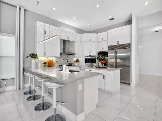 5-bedroom home for sale in Delray Beach - 16740 STRASBOURG Lane - MondialRealty