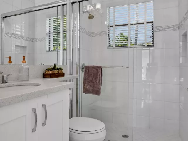 5-bedroom home for sale in Delray Beach - 16740 STRASBOURG Lane - MondialRealty