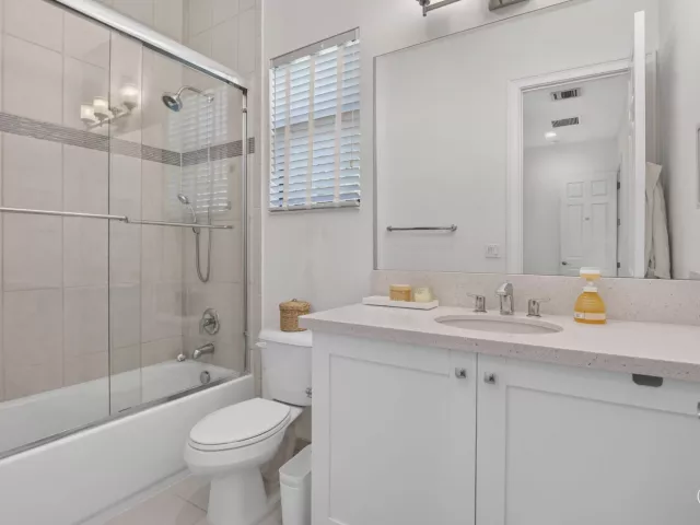 5-bedroom home for sale in Delray Beach - 16740 STRASBOURG Lane - MondialRealty