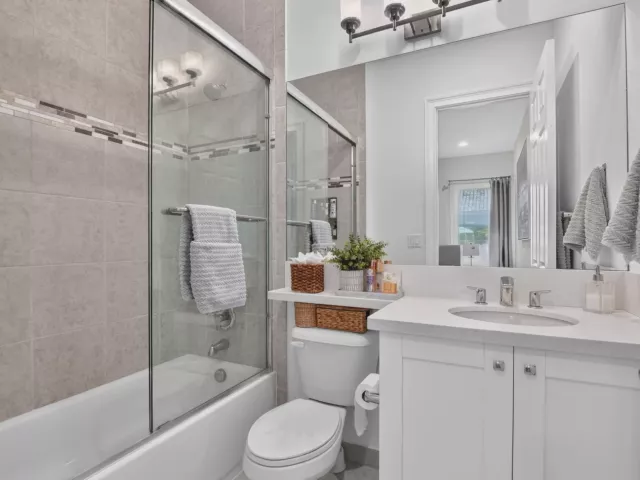 5-bedroom home for sale in Delray Beach - 16740 STRASBOURG Lane - MondialRealty