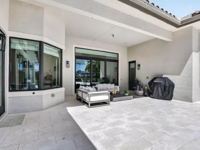 5-bedroom home for sale in Delray Beach - 16740 STRASBOURG Lane - MondialRealty