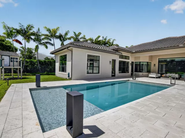 5-bedroom home for sale in Delray Beach - 16740 STRASBOURG Lane - MondialRealty