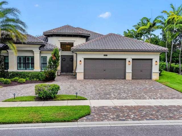 5-bedroom home for sale in Delray Beach - 16740 STRASBOURG Lane - MondialRealty