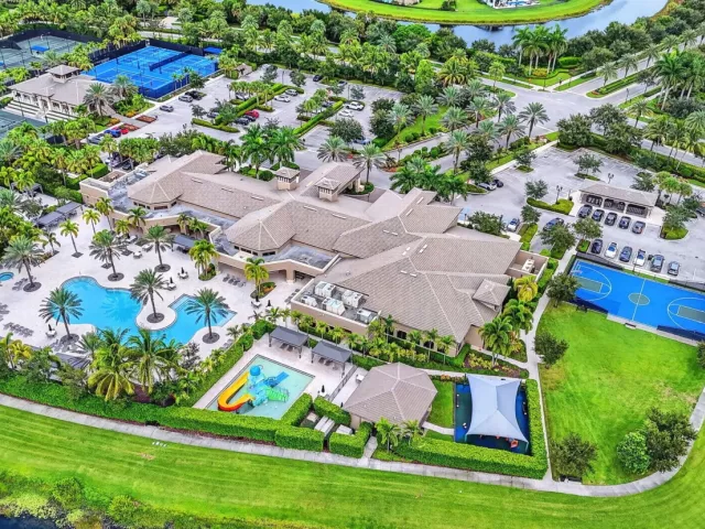 5-bedroom home for sale in Delray Beach - 16740 STRASBOURG Lane - MondialRealty