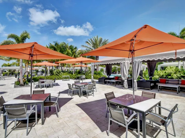 5-bedroom home for sale in Delray Beach - 16740 STRASBOURG Lane - MondialRealty