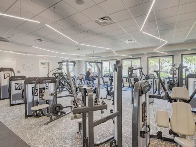 5-bedroom home for sale in Delray Beach - 16740 STRASBOURG Lane - MondialRealty