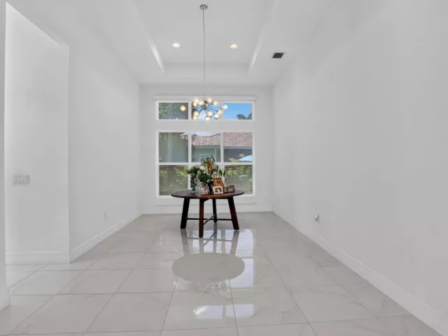 5-bedroom home for sale in Delray Beach - 16740 STRASBOURG Lane - MondialRealty
