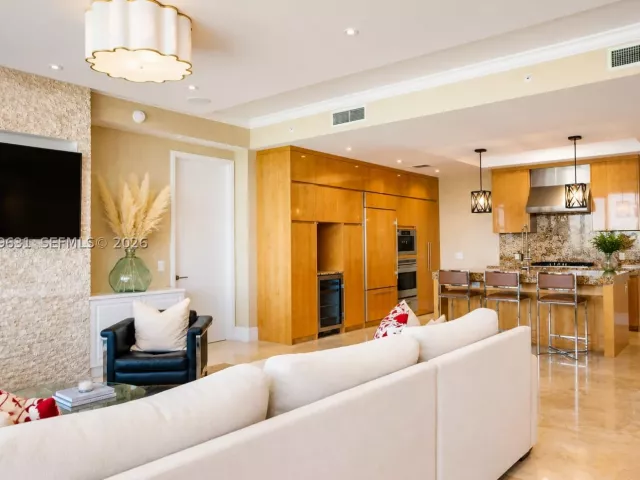 2-bedroom condo for rent in Bal Harbour - 9701 Collins Ave 1605S - MondialRealty