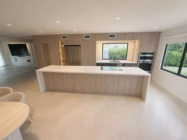 3-bedroom home for sale in Fort Lauderdale - 4919 SW 28th Avenue - MondialRealty